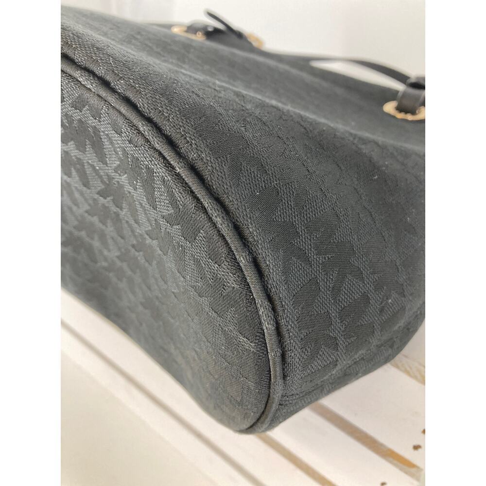 MICHAEL KORS, LARGE BLACK SIGNATURE CANVAS SHOULDER BAG - Picture 15 of 16